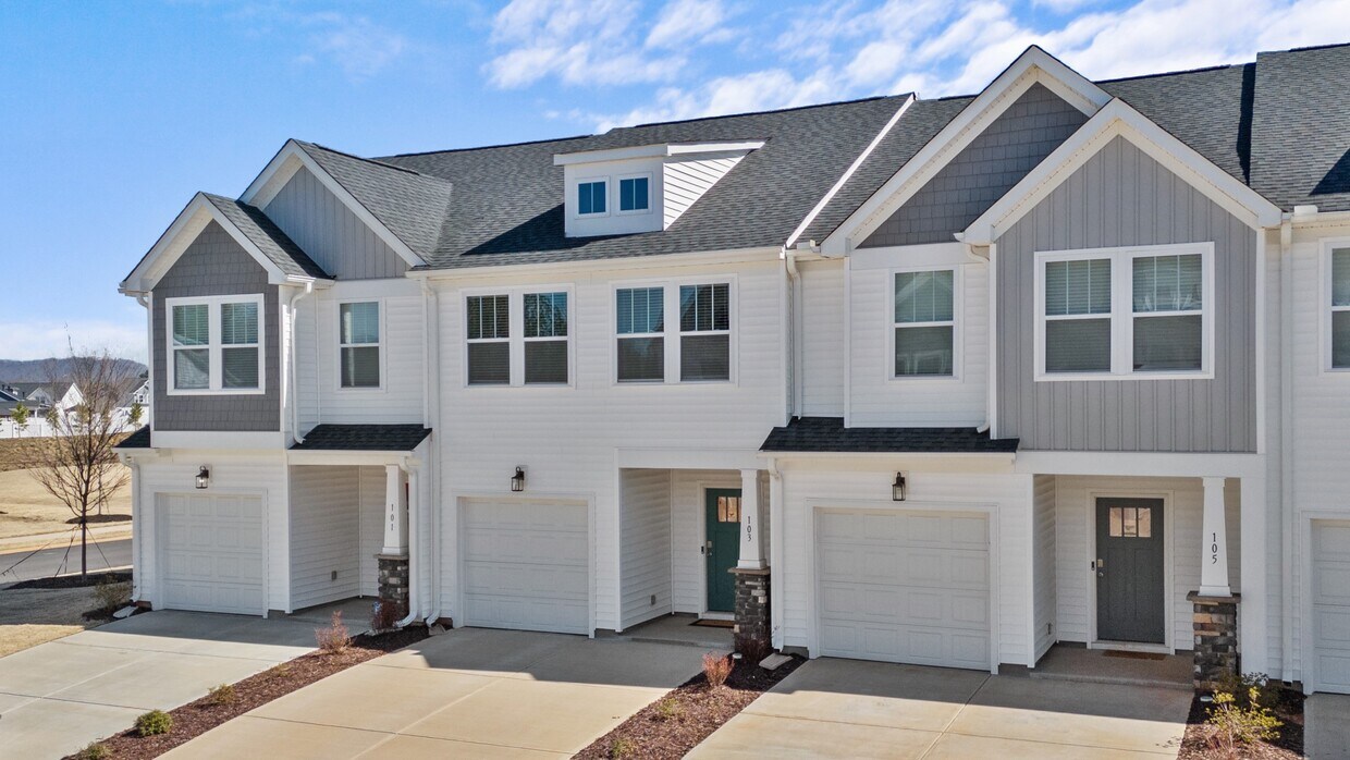 Foto principal - 103 Marston Ln