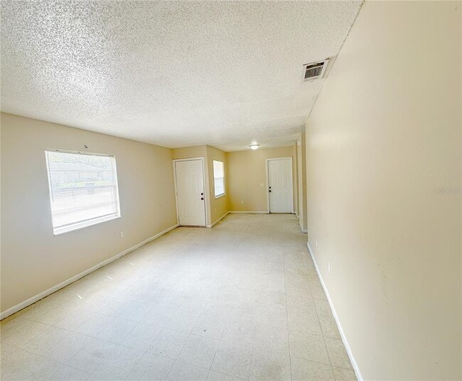 Foto del edificio - 3212 Crystal Hills Loop S