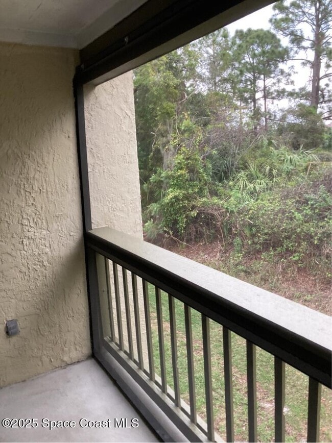 Building Photo - 3555 Sable Palm Ln