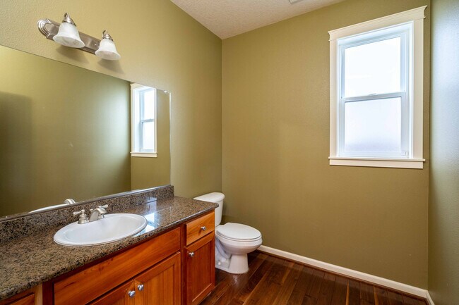 Foto del edificio - 3+ Bedroom 2.5 Bath with Office and Bonus Room - Indoor Play Structure - North Salmon Creek