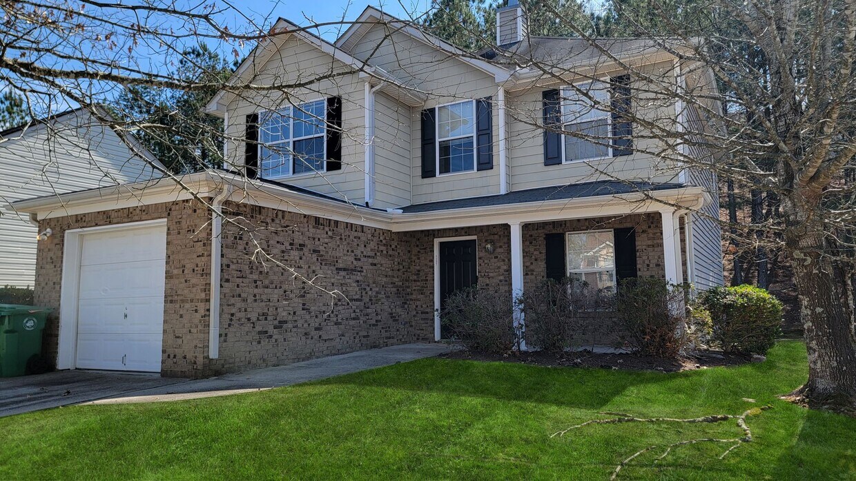 Primary Photo - Coming Soon - Modern Comfort Ideal Locatio...