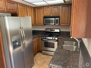 Building Photo - 3796 San Ramon Dr