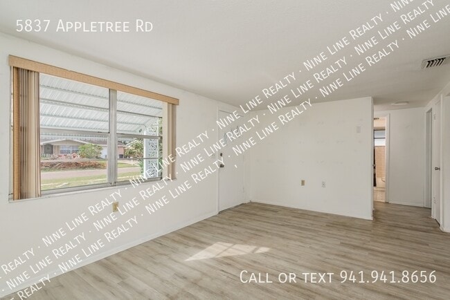 Photo - 5837 Appletree Rd House