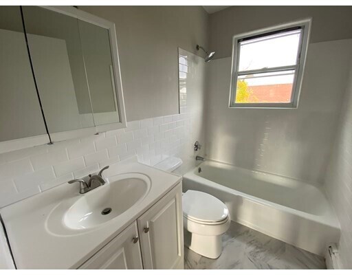 Foto del edificio - 163 Delhi St