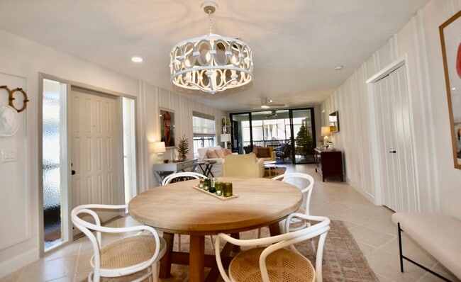 Building Photo - 3107 Riviera Dr