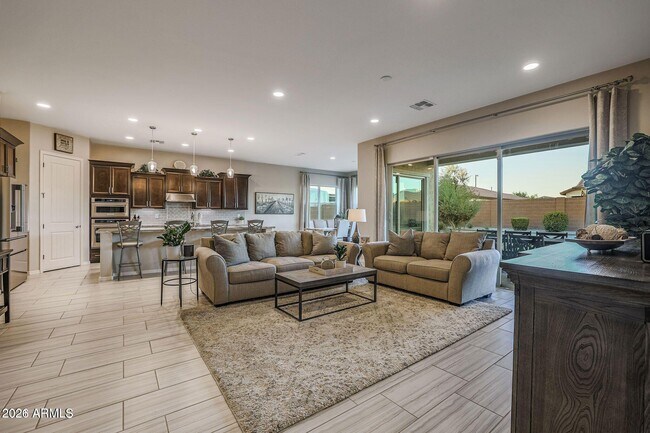 Foto del edificio - 18626 W Elm St