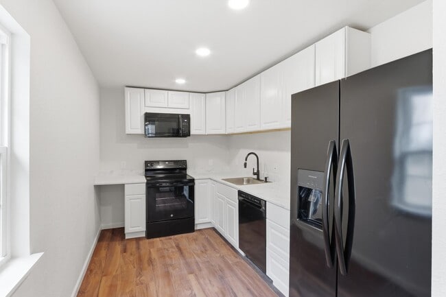 Foto del edificio - 69 N Tucker St