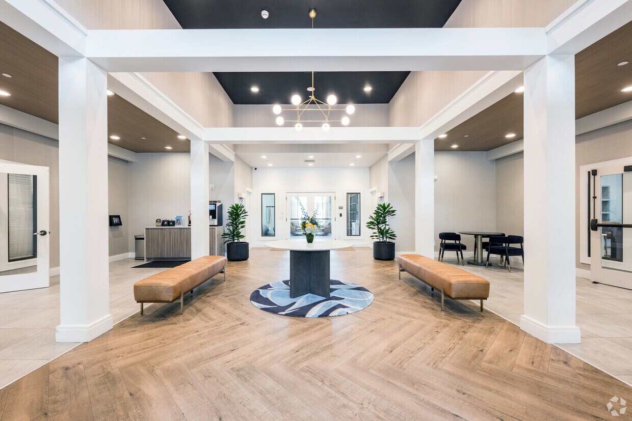 Foto principal - Axis at Lakeshore