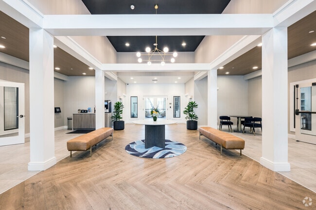 Lobby - Axis at Lakeshore