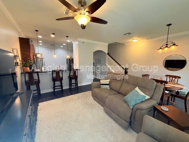 Foto del edificio - 1589 Plumeria Pl