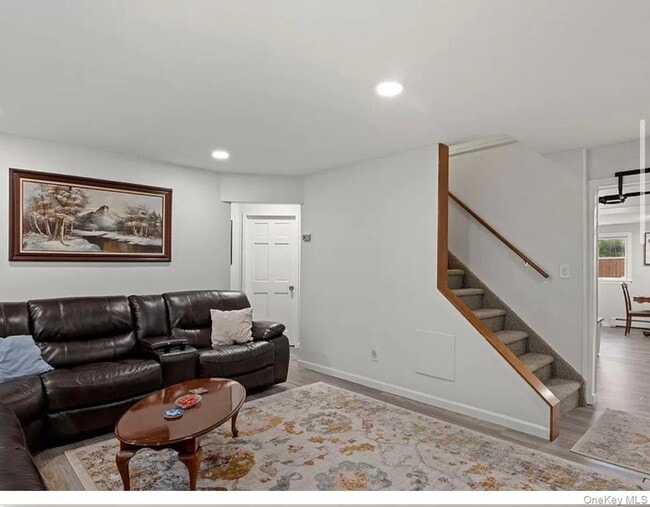 Building Photo - 2287 7th St