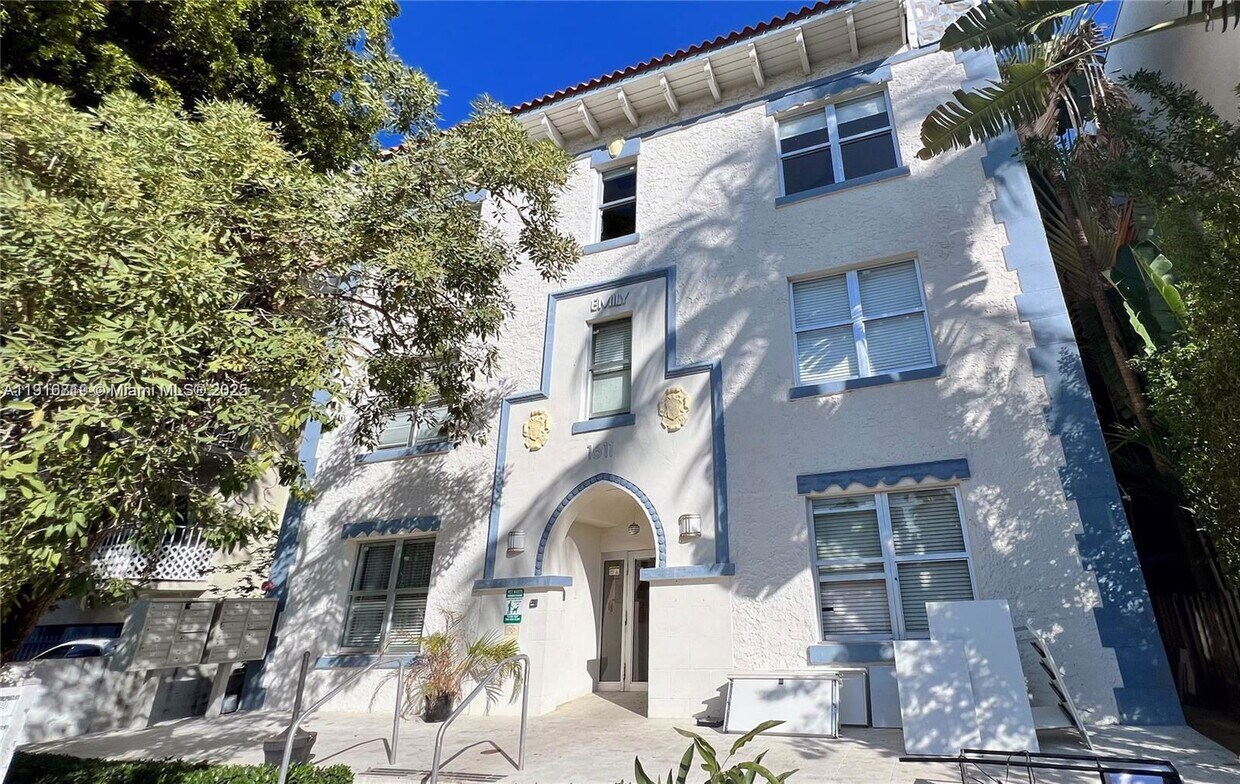 Foto principal - 1611 Meridian Ave