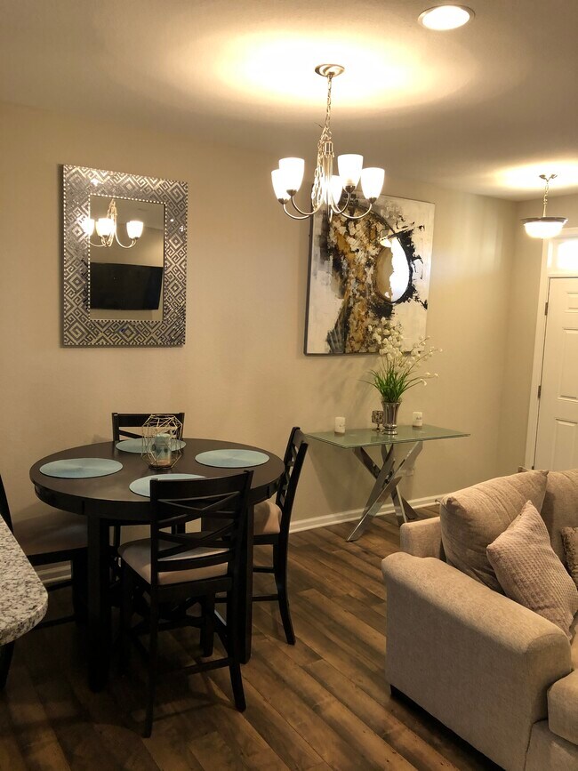 Building Photo - 307 Waterside Dr