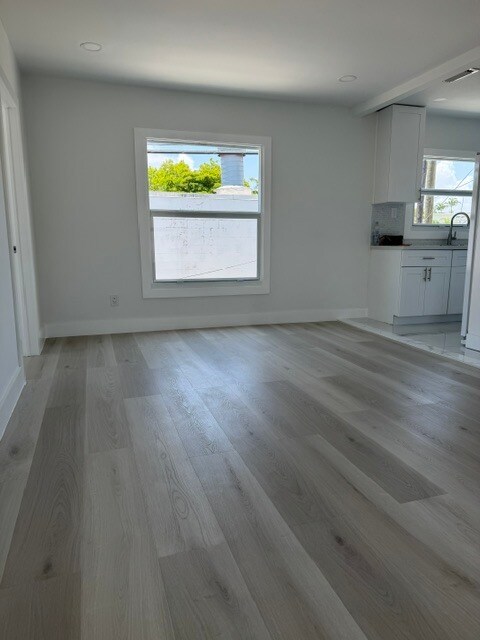 Foto del edificio - 434 NE 7th Ave