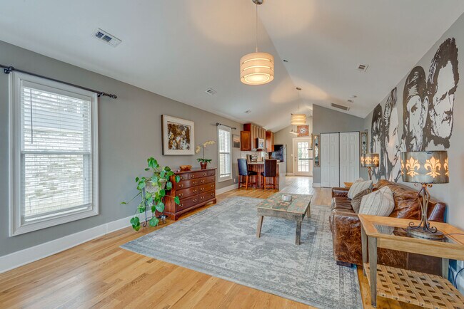 Foto del edificio - 2629 Pennington Ave