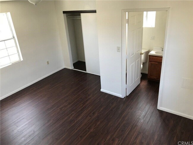 Foto del edificio - 840 E 76th St