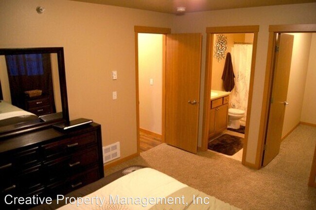 Foto del edificio - 2 br, 2 bath House - 1620 - 20th Ave NW # 201