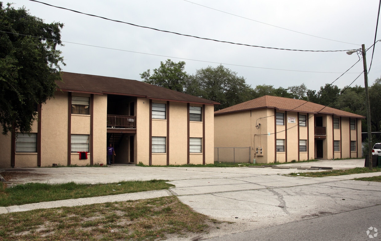 Building Photo - 14303-14305 N 18th St