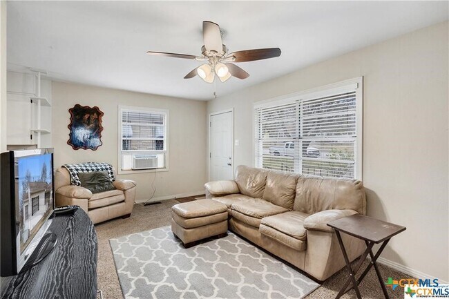 Foto del edificio - 1902 S 9th St