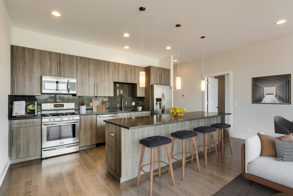 Foto principal - 2353 N Seeley Ave