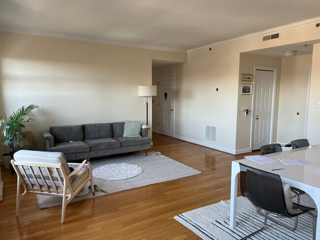 Living Room - 1621 T St NW