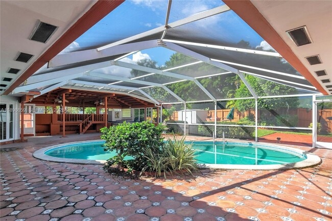 Building Photo - 17320 SW 89th Ave