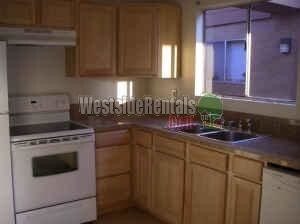 Foto principal - 1050 Rock Springs Rd