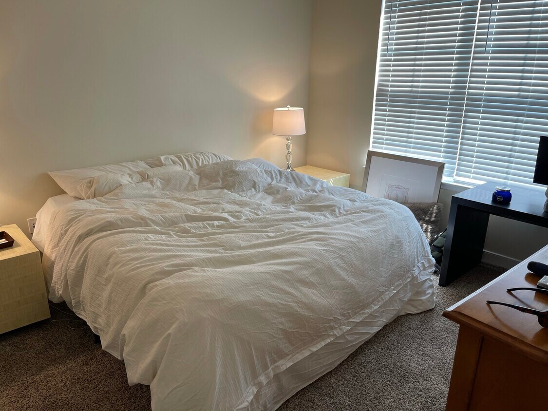 Habitación - 420 Cobblestone Dr