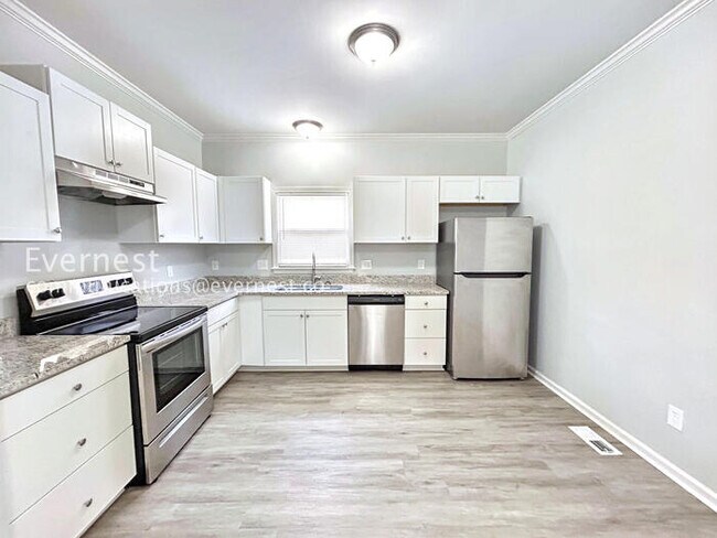 Foto del edificio - 677 Smith St SW