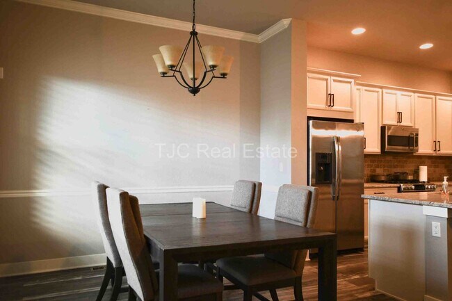 Photo - 5512 N Wabash St House