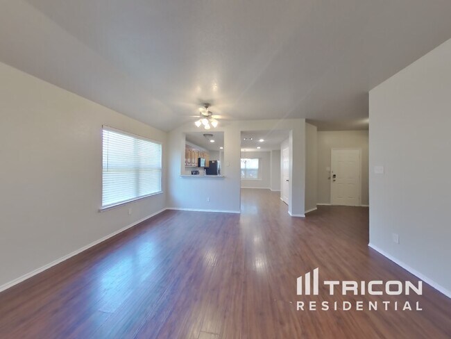 Foto del edificio - 2901 Mockingbird St