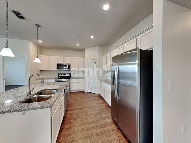 Foto del edificio - 4715 Windy Hammock Way