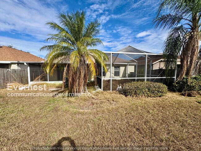 Foto del edificio - 4 Bed/2 Bath Home with Garage / Pet-Friendly / Coming Soon!