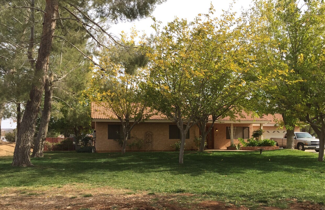 Primary Photo - 33210 Dorama Ave