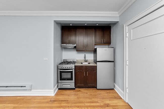 Foto del edificio - 4737 N Hermitage Ave