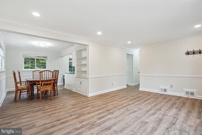 Building Photo - 3826 Pickett Ct