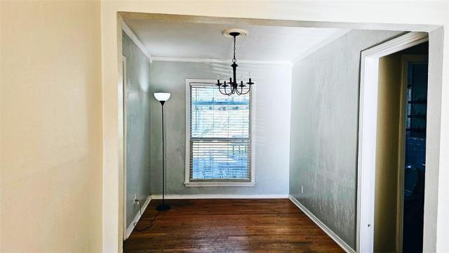 Building Photo - 2 bedroom in Dallas TX 75227