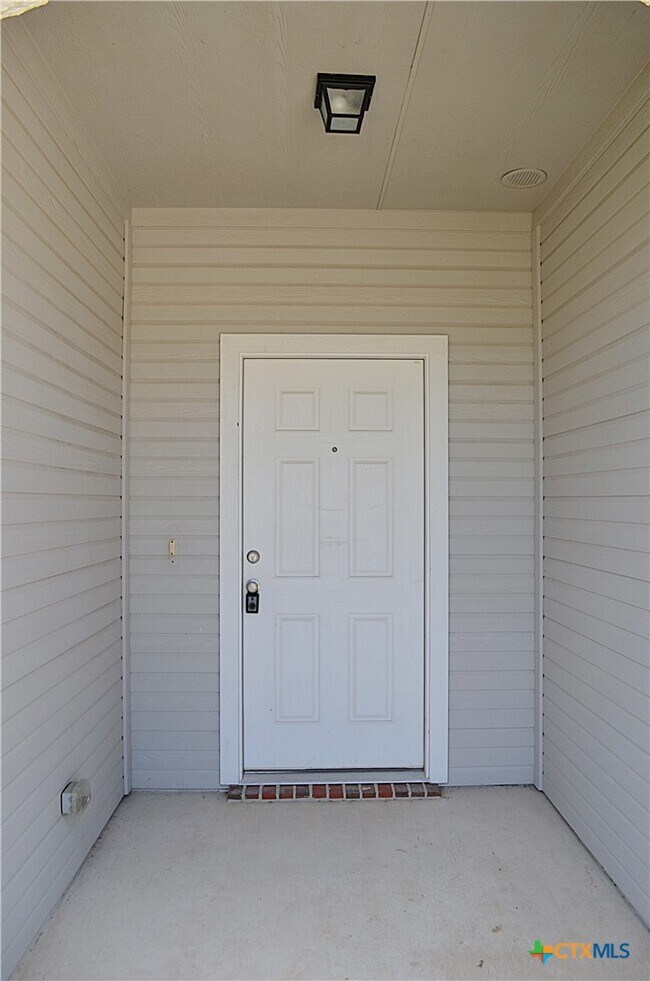 Building Photo - 6702 Keechi Valley Dr