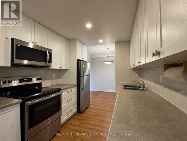 Photo du bâtiment - 36 Arran Dr