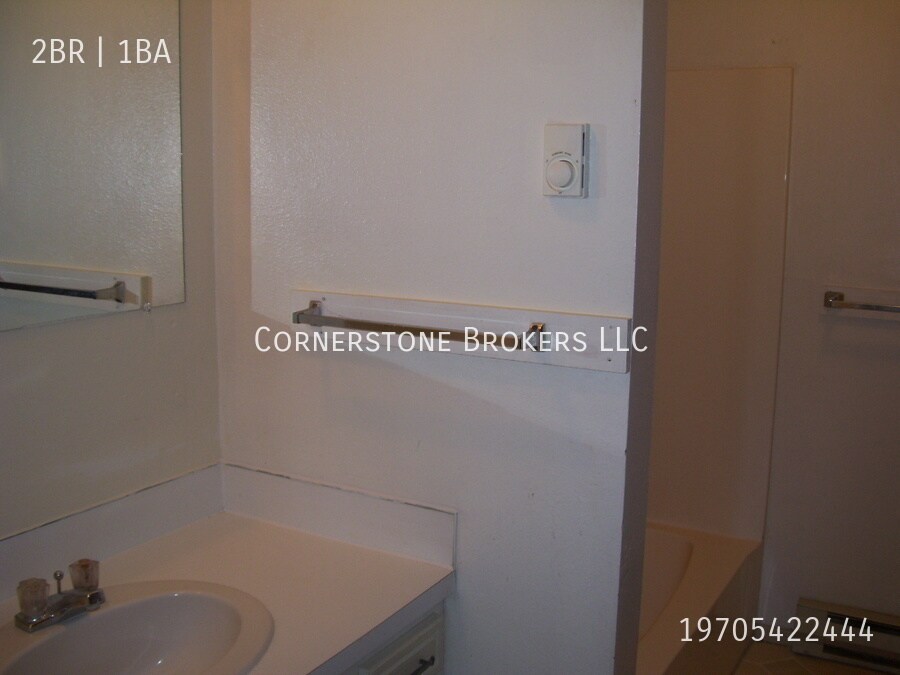 Building Photo - 244 Applewood Ct