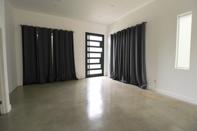 Foto del edificio - 1223 Hays St