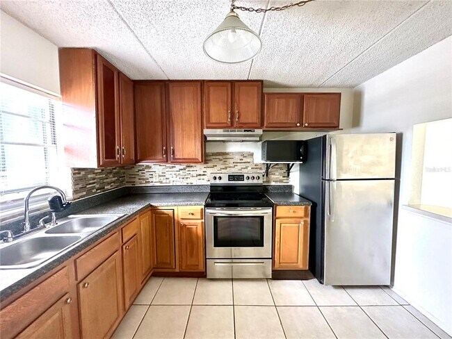 Foto del edificio - 2830 Somerset Park Dr