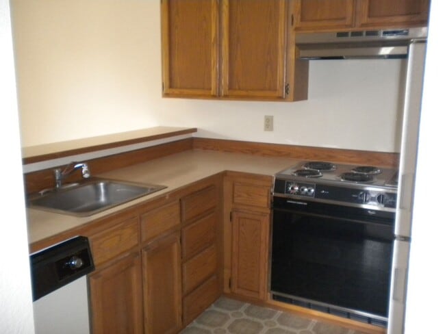 Building Photo - Good Pasture Island Condo