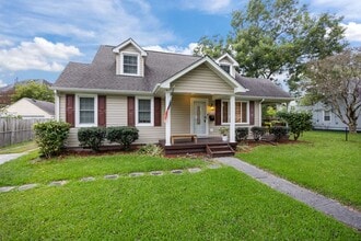 Building Photo - 3505 Elmore Pl