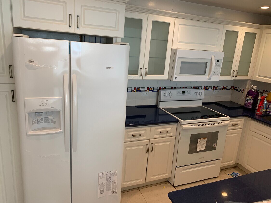 Kitch - 5005 Collins Ave