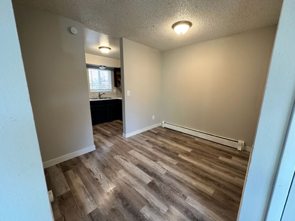 Primary Photo - Beautiful, open three bedroom with modern ...