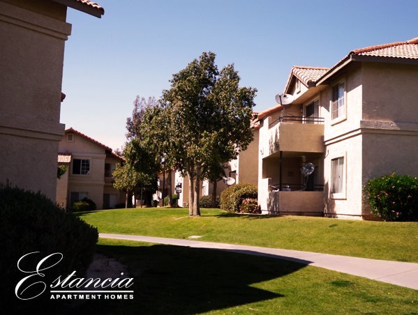 Foto del edificio - Estancia Apartment Homes