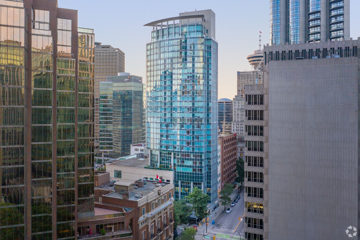 Building photo - Terminal City Club Tower
