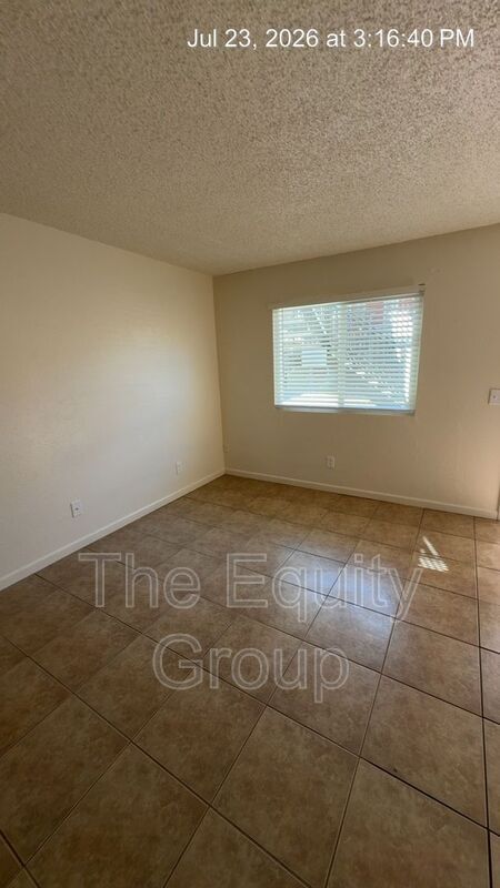 Foto del edificio - 809 Monarch Cir