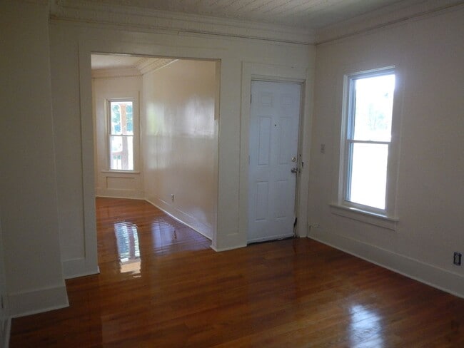 Building Photo - 558 Columbus Ave